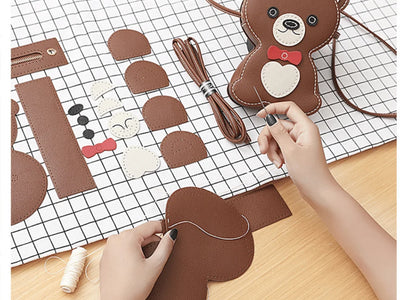 Kit de Costura Infantil Osito DIY – Manualidad Educativa y Segura para Niños | SANTINI